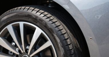 tires influence hybrid performance