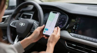 How to Choose Car Phone Mount For Students