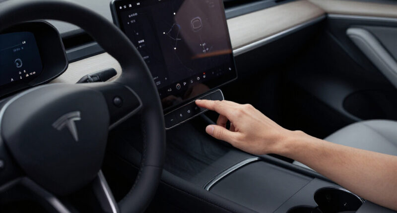 Mercedes Boss Says The Auto Industry Went 'Too Far' With Removing Buttons